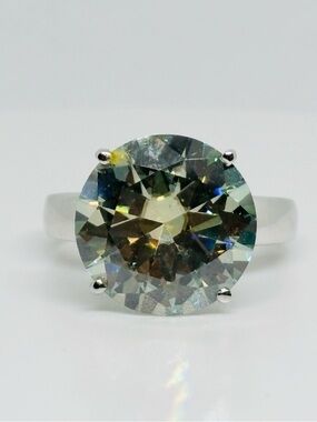 10.5ct MOISSANITE Ring size 7